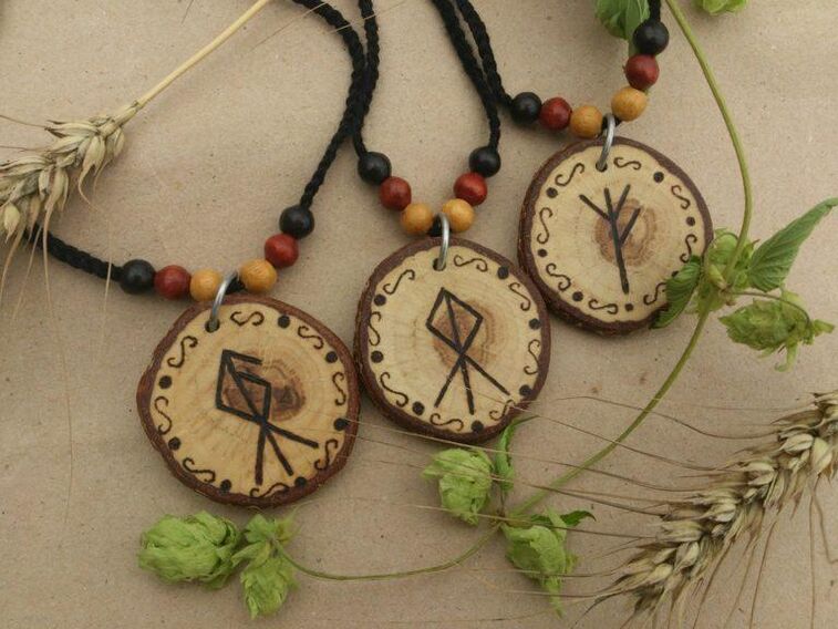 pul üçün runes ilə talismans